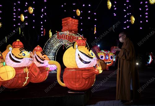 FESTIVAL TANGLUNG TAHUN BARU CINA