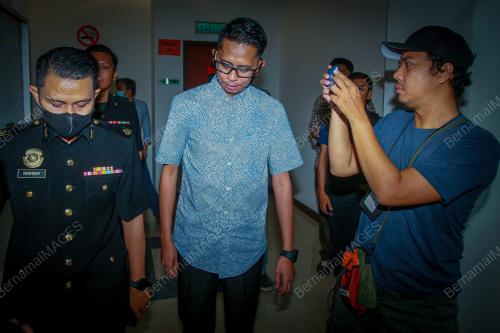 PEGAWAI KANAN JIM JOHOR DIDAKWA SPRM