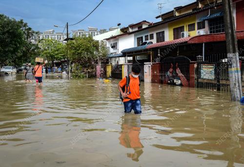 TAMAN SRI MUDA BANJIR