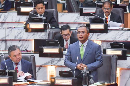 DATUK SERI AMIRUDIN SHARI