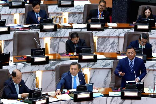 DATUK SERI AMIRUDIN SHARI