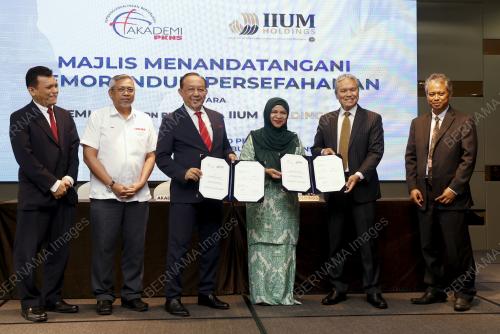 DATUK MAHMUD ABBAS