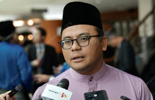 DATUK SERI AMIRUDIN SHARI