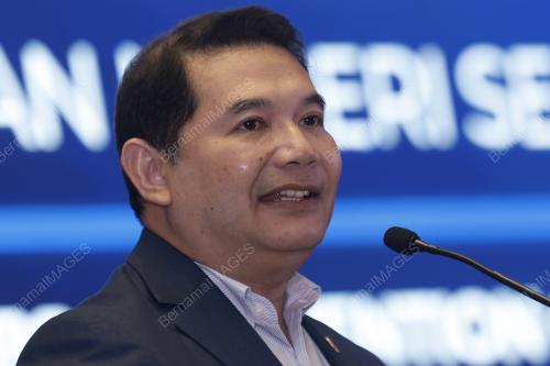 RAFIZI RAMLI