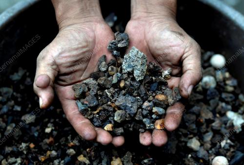 PEMBUATAN KERIS WARISAN MELAYU