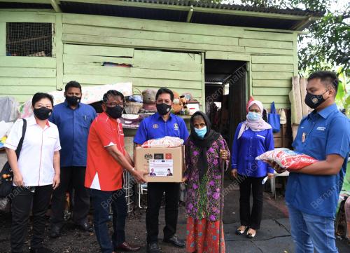 DATUK FASIAH FAKEH