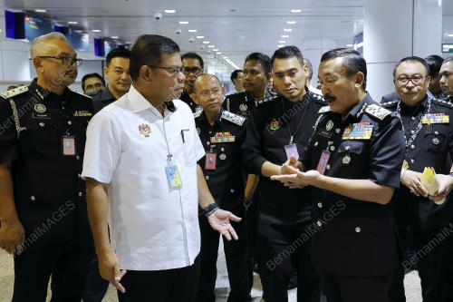 DATUK SERI SAIFUDDIN NASUTION ISMAIL