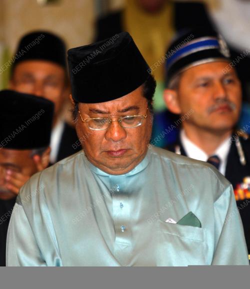 SHARAFUDDIN IDRIS SHAH