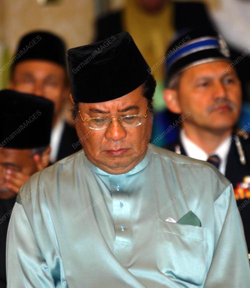 SHARAFUDDIN IDRIS SHAH