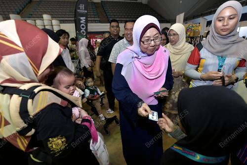 FUZIAH SALLEH