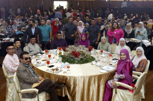 DATUK SERI AMIRUDIN SHARI