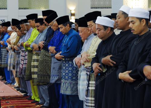 TUANKU MIZAN ZAINAL ABIDIN