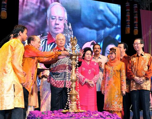 DATUK SERI MOHD NAJIB TUN ABDUL RAZAK