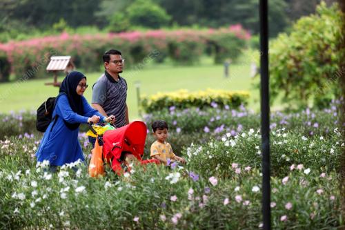 TINJAUAN CUTI SEKOLAH