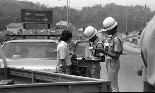 SG17_12012015_POLIS_OPERASI