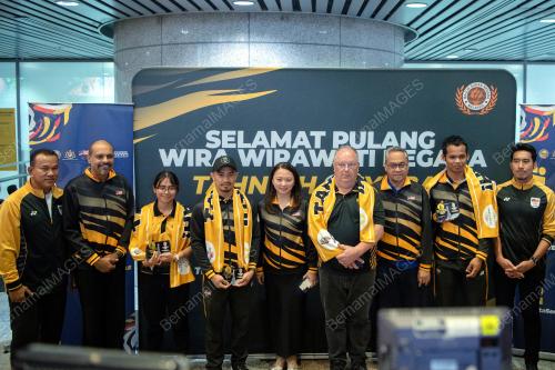 ATLET BERBASIKAL TREK