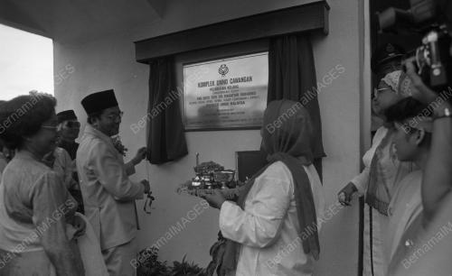 SG17_14012015_PM_KOMPLEKS_UMNO