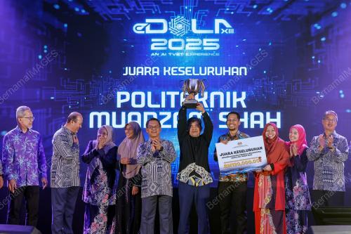 DATUK MUSTAPHA SAKMUD