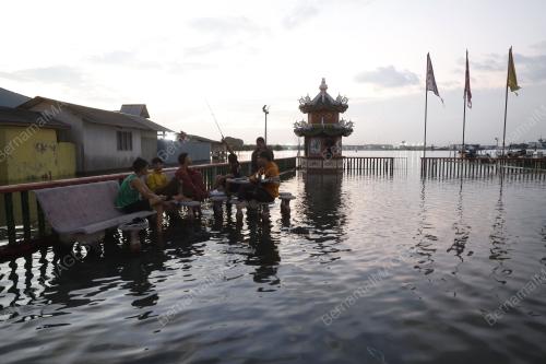 FENOMENA AIR LAUT PASANG BESAR