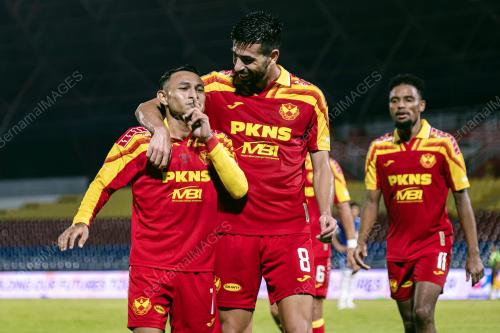 SEPARUH AKHIR KEDUA PIALA FA