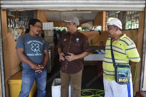 PENDAPATAN NELAYAN BERTAMBAH DENGAN PASAR NELAYAN