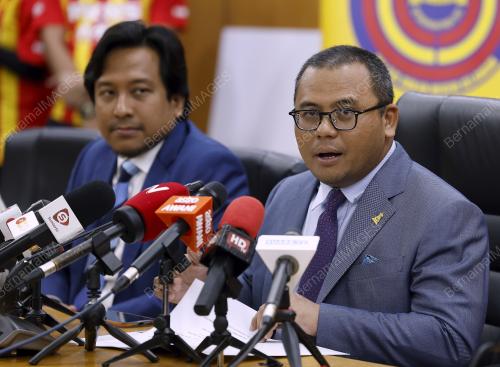 DATUK SERI AMIRUDIN SHARI
