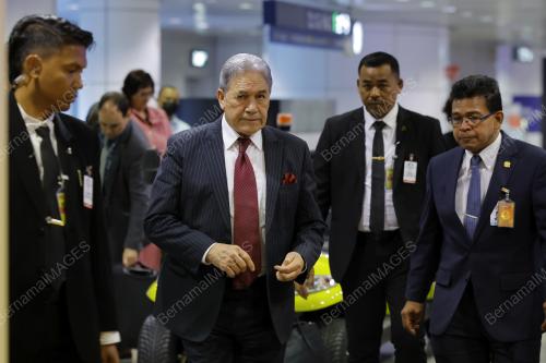 WINSTON PETERS
