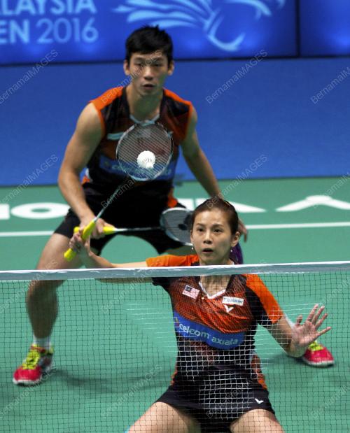 SG18_07042016_BADMINTON