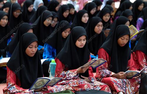 MAJLIS BERBUKA PUASA SULTAN SELANGOR BERSAMA WARGA UITM