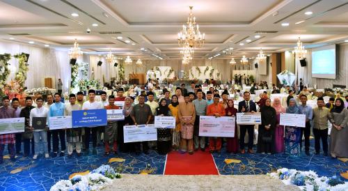 MAJLIS IFTAR BERSAMA MUZAKKI DAN PENYERAHAN ZAKAT RAMADAN