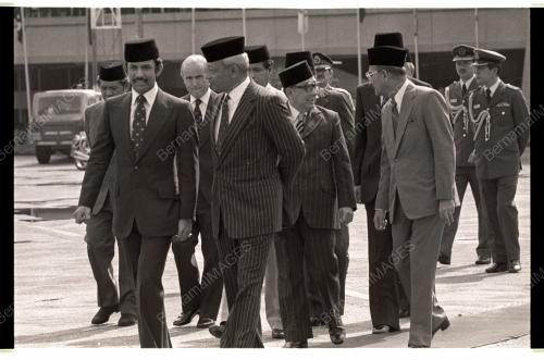 SULTAN BRUNEI BERANGKAT PULANG