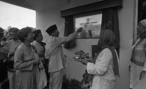 SG18_14012015_PM_KOMPLEKS_UMNO