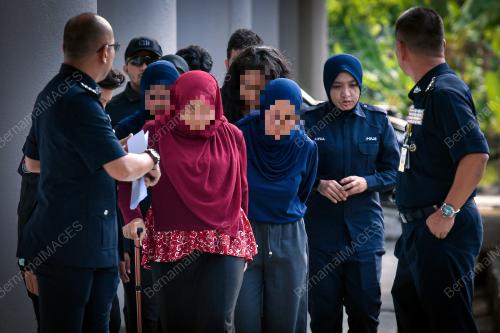 PERMOHONAN REMAN PENGANJUR EHATI
