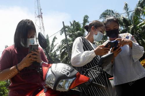 SURUHANJAYA KOMUNIKASI MULATIMEDIA MALAYSIA