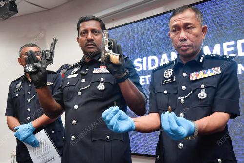 DATUK HUSSEIN OMAR KHAN