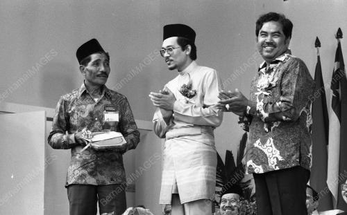 SG18_28102015_ANWAR_AGASIA