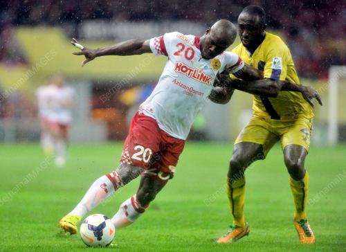 SG19_03112013_BOLA_SEPAK