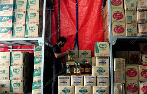 TINJAUAN ORANG RAMAI BELI MINYAK MASAK
