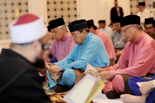 SG19_16062016_UITM