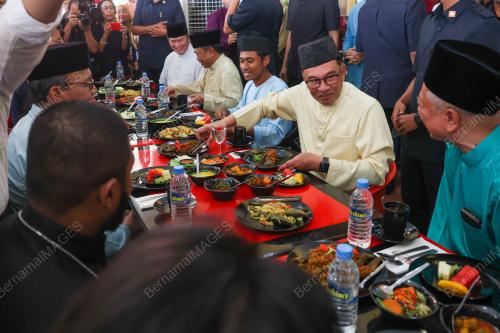 DATUK SERI ANWAR IBRAHIM