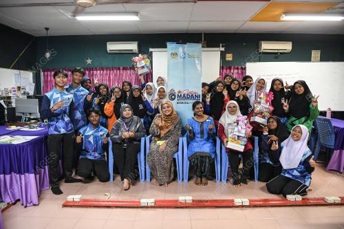 SANTUNI MADANI SATU PEMIMPIN SATU KAMPUNG