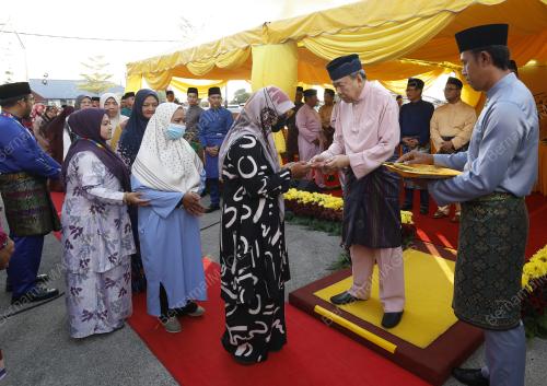 SULTAN SHARAFUDDIN IDRIS SHAH