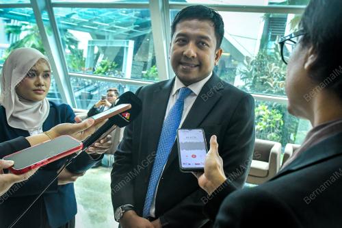 MOHD NAJWAN HALIMI