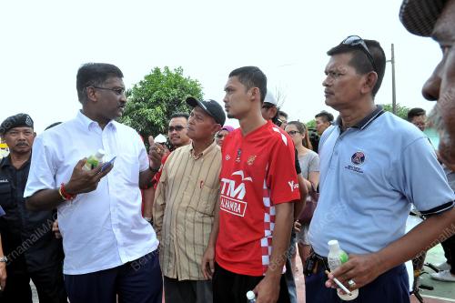 SG19_26112016_TANAH_RUNTUH