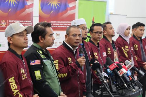 DATUK SERI AMIRUDIN SHARI