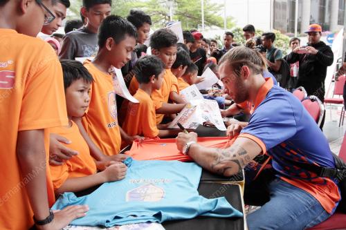 SG20_08052016_PKNS