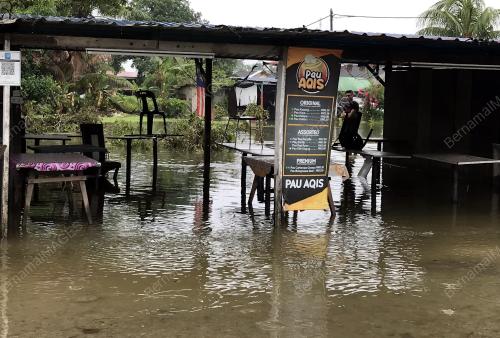 BANJIR KILAT