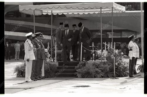 SULTAN BRUNEI BERANGKAT PULANG