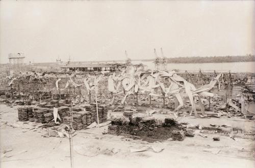 MEMPERBAIKI RUMAH ROSAK