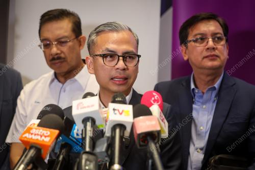 FAHMI FADZIL